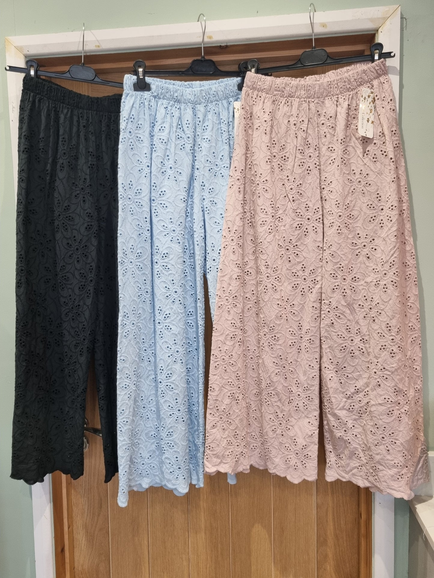 Daisy Embroidery Trousers