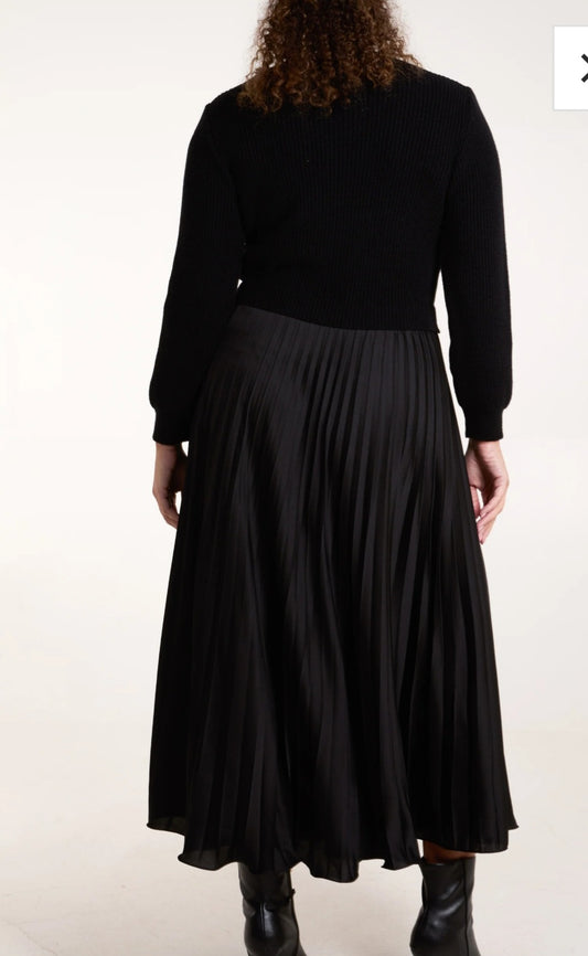 Cher Jumper Dress - Black