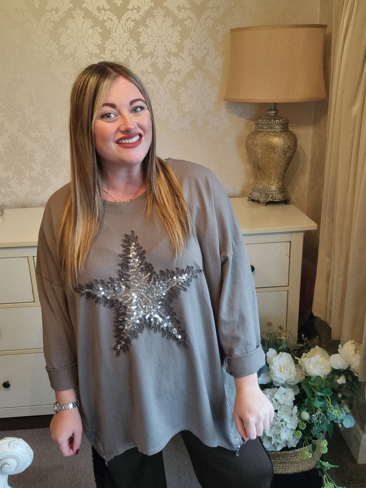 Harriet Star Sweatshirt - Mocha