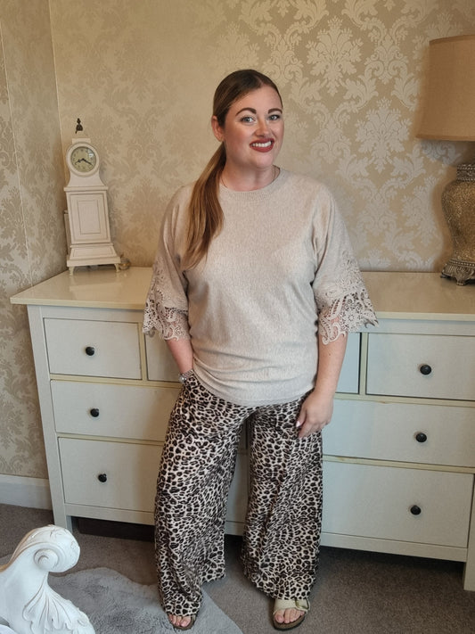 Phoebe Lace Jumper - Oatmeal