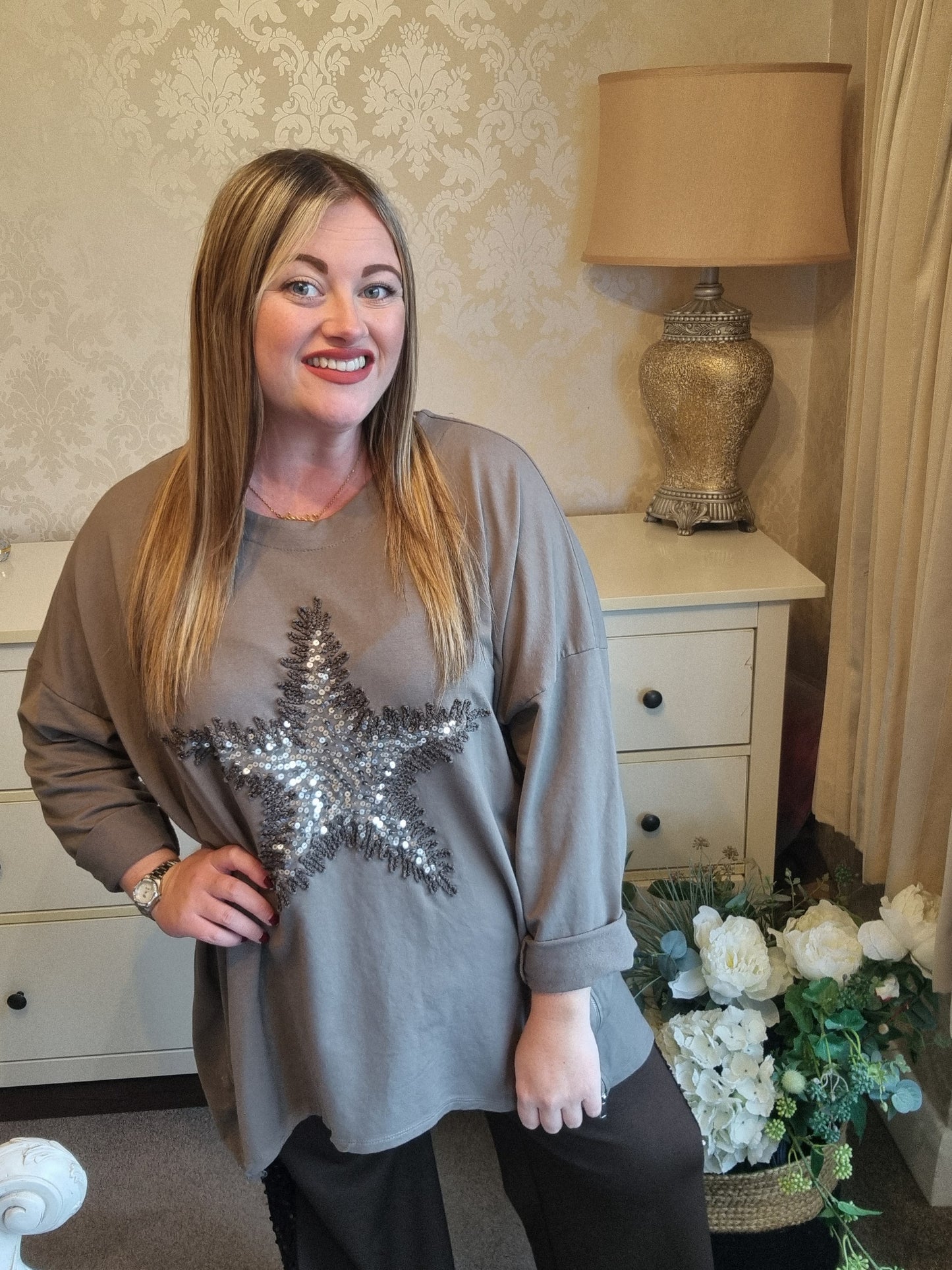 Harriet Star Sweatshirt - Mocha